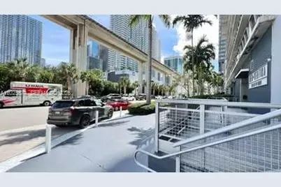 690 SW 1st Ct #1908, Miami, FL 33130 - Photo 4