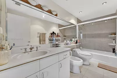 50 Ocean Lane Dr #PH601, Key Biscayne, FL 33149 - Photo 14