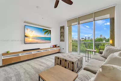 1350 NW 8th Ct #207, Miami, FL 33136 - Photo 6