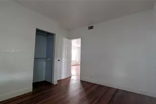 708 NE 4th St, Hallandale Beach, FL 33009 - Photo 12