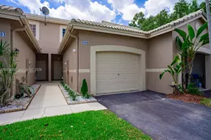 2098 Madeira Dr, Weston, FL 33327 - Photo 2