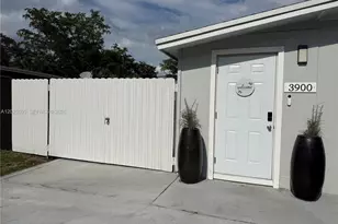 3900 SW 60th Ave, Davie, FL 33314 - Photo 6