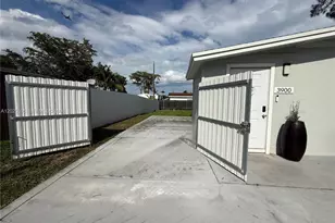 3900 SW 60th Ave, Davie, FL 33314 - Photo 4