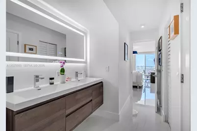6301 Collins Ave #1207, Miami Beach, FL 33141 - Photo 16