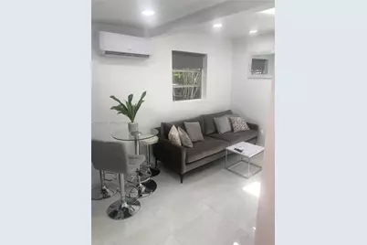 1710 Michigan Ave #Guest House, Miami Beach, FL 33139 - Photo 1