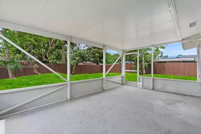 5726 Karen Dr, West Palm Beach, FL 33415 - Photo 10