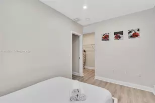 10004 E Bay Harbor Dr, Bay Harbor Islands, FL 33154 - Photo 2