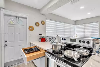 10004 E Bay Harbor Dr #5, Bay Harbor Islands, FL 33154 - Photo 14