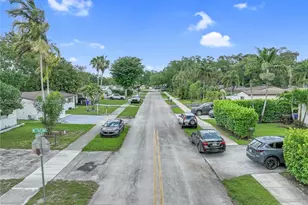 6661 Douglas St, Hollywood, FL 33024 - Photo 32