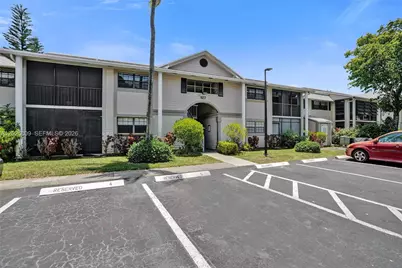 927 NE 199th St #103, Miami, FL 33179 - Photo 68