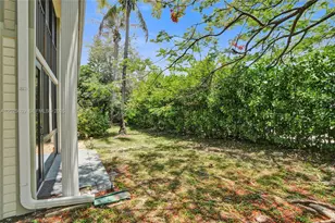 927 NE 199th St, Miami, FL 33179 - Photo 60