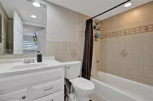 927 NE 199th St, Miami, FL 33179 - Photo 12