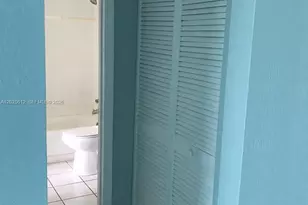 1251 NE 108th St, Miami, FL 33161 - Photo 32