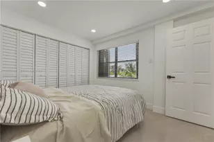 3702 NE 171 St, North Miami Beach, FL 33160 - Photo 16
