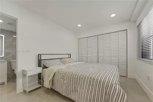 3702 NE 171 St, North Miami Beach, FL 33160 - Photo 16