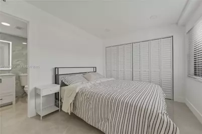 3702 NE 171st St #17, North Miami Beach, FL 33160 - Photo 12
