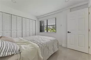 3702 NE 171 St, North Miami Beach, FL 33160 - Photo 14