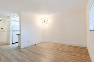 421 NE 1st St, Hallandale Beach, FL 33009 - Photo 2