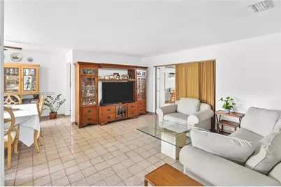 9231 SW 16th St, Miami, FL 33165 - Photo 8