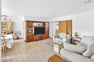 9231 SW 16th St, Miami, FL 33165 - Photo 8