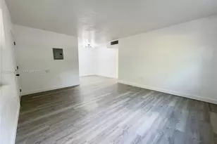 610 NE 123rd St, North Miami, FL 33161 - Photo 18