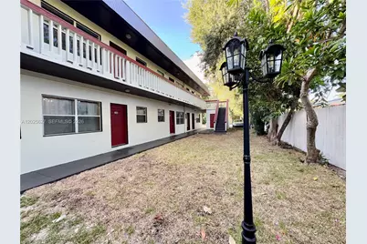 610 NE 123rd St #203, North Miami, FL 33161 - Photo 2