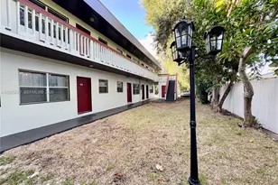 610 NE 123rd St, North Miami, FL 33161 - Photo 2