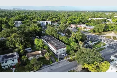 610 NE 123rd St #203, North Miami, FL 33161 - Photo 22