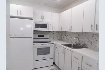 77 Preston B #77, Boca Raton, FL 33434 - Photo 10