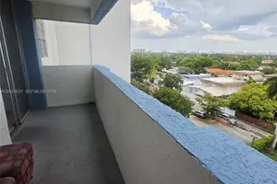 5050 NW 7th St, Miami, FL 33126 - Photo 22