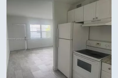 608 5th St #7, West Palm Beach, FL 33401 - Photo 1