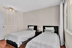 5401 Collins Ave, Miami Beach, FL 33140 - Photo 20