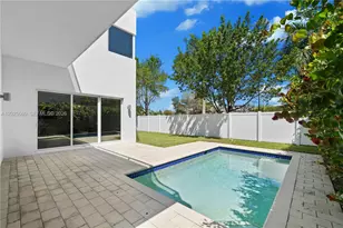9915 NW 75th St, Doral, FL 33178 - Photo 38