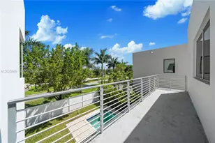 9915 NW 75th St, Doral, FL 33178 - Photo 6