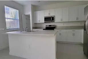 2683 SE 12th St, Homestead, FL 33035 - Photo 4