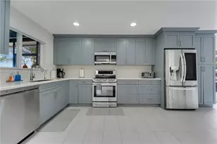 9501 E Palmetto Club Ln E, Palmetto Bay, FL 33157 - Photo 18
