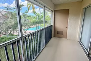 19216 Glenmoor Dr, West Palm Beach, FL 33409 - Photo 16