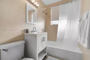 301 86th St, Miami Beach, FL 33141 - Photo 14