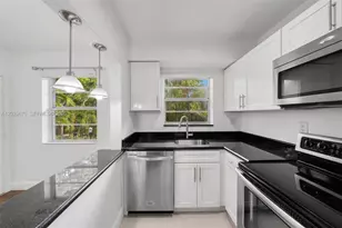 5605 SW 80th St, Miami, FL 33143 - Photo 10