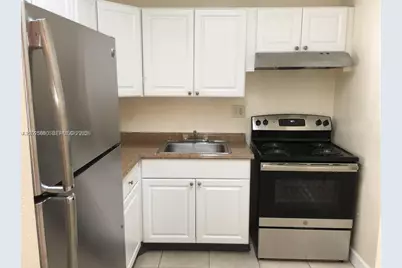 10900 SW 104th St #210, Miami, FL 33176 - Photo 6