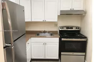 10900 SW 104th St, Miami, FL 33176 - Photo 6