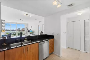 7910 E Harbor Island Dr, North Bay Village, FL 33141 - Photo 8
