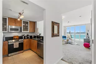 7910 E Harbor Island Dr, North Bay Village, FL 33141 - Photo 6
