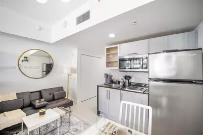 1750 N Bayshore Dr #1219, Miami, FL 33132 - Photo 4