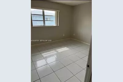 4424 W 12th Ln #7, Hialeah, FL 33012 - Photo 6