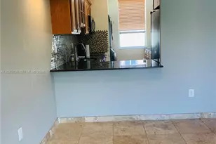 1651 NE 115th St, Miami, FL 33181 - Photo 4