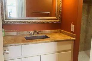 1651 NE 115th St, Miami, FL 33181 - Photo 16