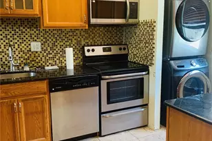 1651 NE 115th St, Miami, FL 33181 - Photo 10