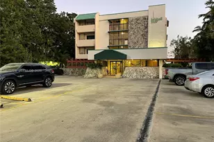 2201 Brickell Ave, Miami, FL 33129 - Photo 6