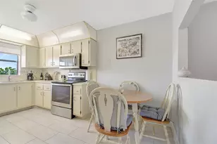 10145 Sunrise Lakes Blvd, Sunrise, FL 33322 - Photo 12